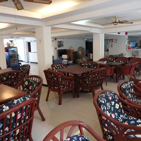 Boomerang Inn Phuket Esterno foto