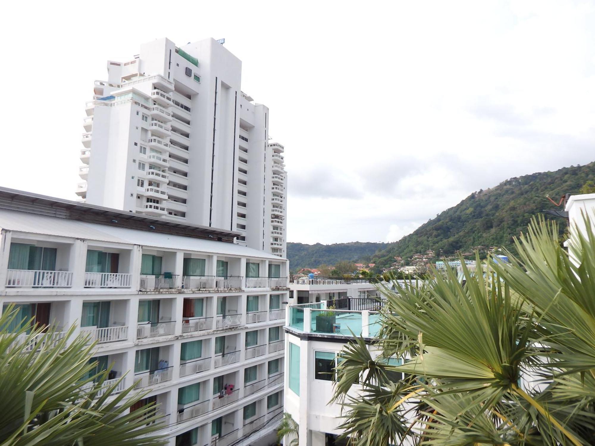 Boomerang Inn Phuket Esterno foto