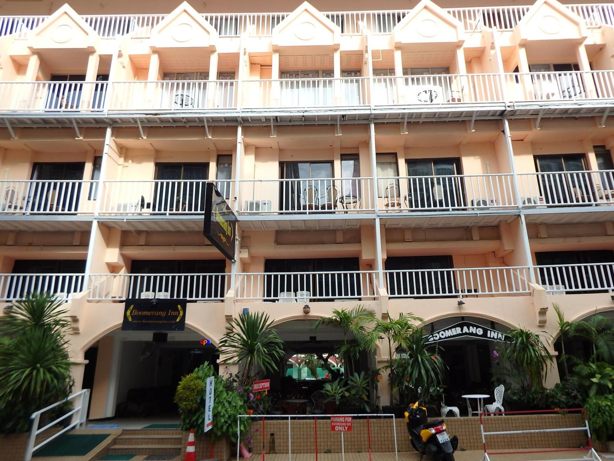 Boomerang Inn Phuket Esterno foto