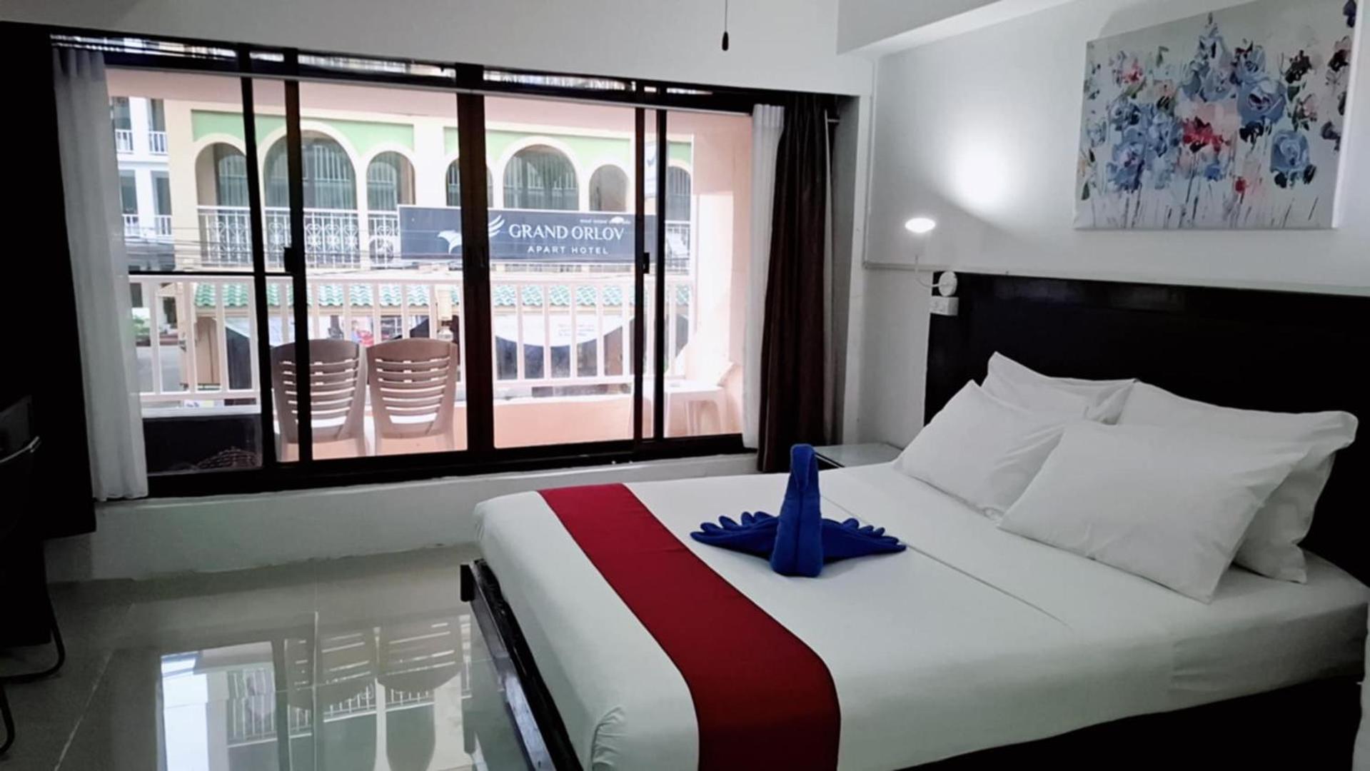 Boomerang Inn Phuket Esterno foto